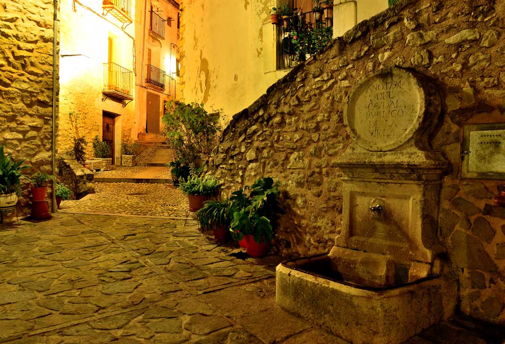 Bocairent at night